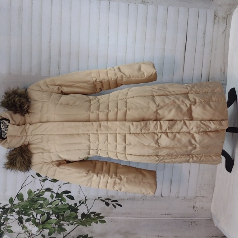 Calvin Klein Down Filled Puffer Coat in Champagne Size XS